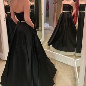 Prom/formal dress